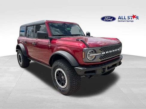 New 2025 Ford Bronco Badlands w/ Sasquatch Package AWD/4WD image 1