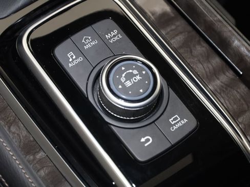 Used 2024 Nissan Armada Platinum w/ Captain's Chairs Package image 26