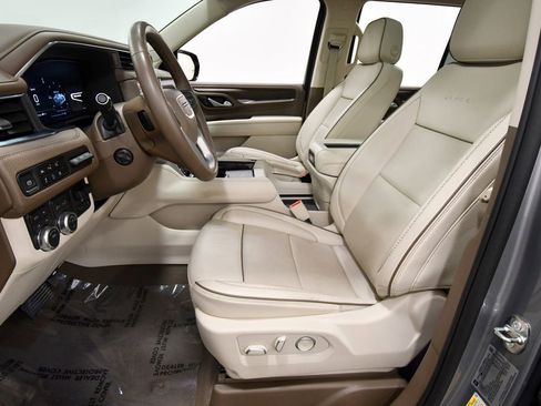 Used 2024 GMC Yukon Denali AWD/4WD image 14