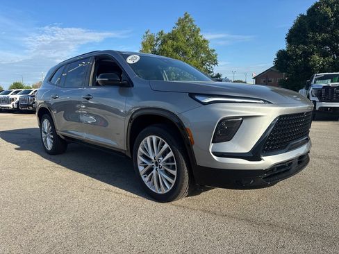 New 2026 Buick Enclave Sport Touring w/ Power Package FWD image 8