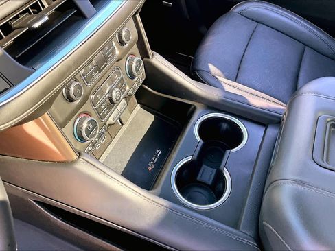 Used 2023 Chevrolet Tahoe High Country image 16