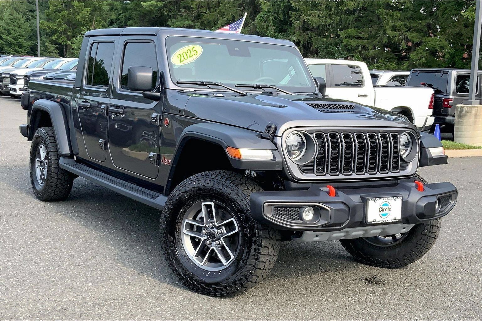 Certified 2025 Jeep Gladiator Mojave w/ Safety Group AWD/4WD image 2