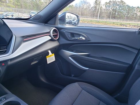 New 2026 Chevrolet Trax RS image 24