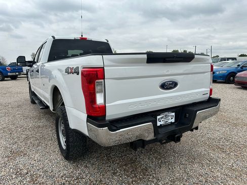 Used 2017 Ford F250 XL w/ Power Equipment Group image 6