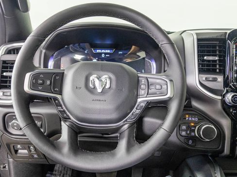 New 2026 RAM 1500 Big Horn AWD/4WD image 30
