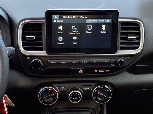 New 2026 Hyundai Venue SE image 9