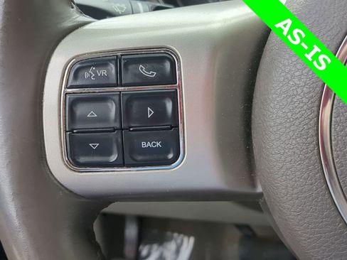 Used 2011 Jeep Grand Cherokee Laredo image 23