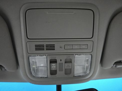 Used 2013 Honda Odyssey EX-L image 19