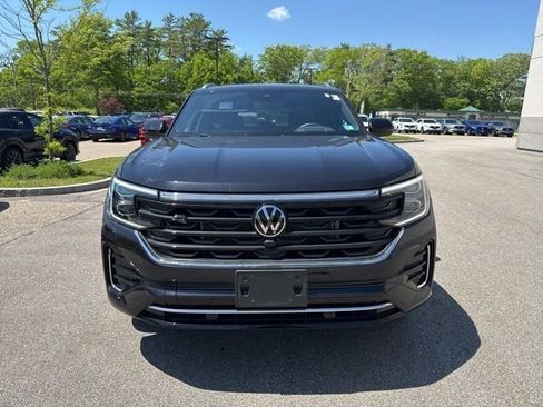 Used 2024 Volkswagen Atlas Cross Sport SEL Premium R-Line AWD/4WD image 2