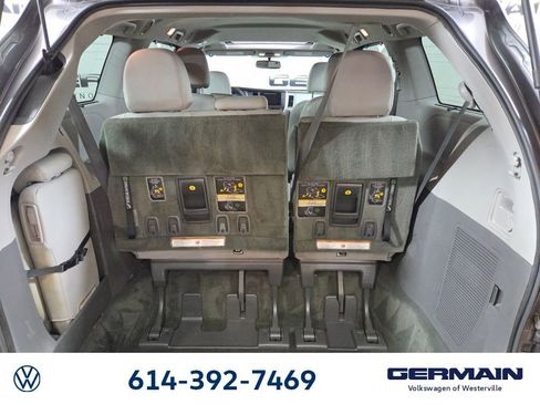 Used 2016 Toyota Sienna XLE Premium image 22