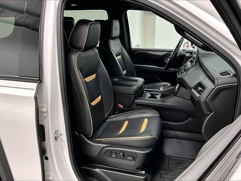Used 2021 GMC Yukon XL AT4 w/ AT4 Premium Plus Package image 10