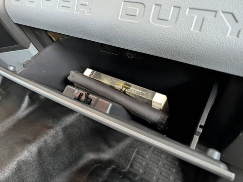 Used 2014 Ford F250 XL w/ Power Equipment Group image 27