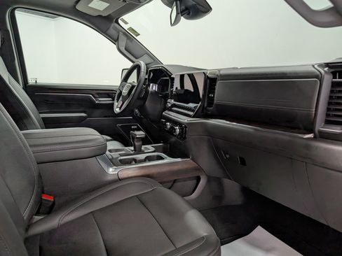 Used 2024 GMC Sierra 1500 SLT w/ SLT Premium Plus Package image 19