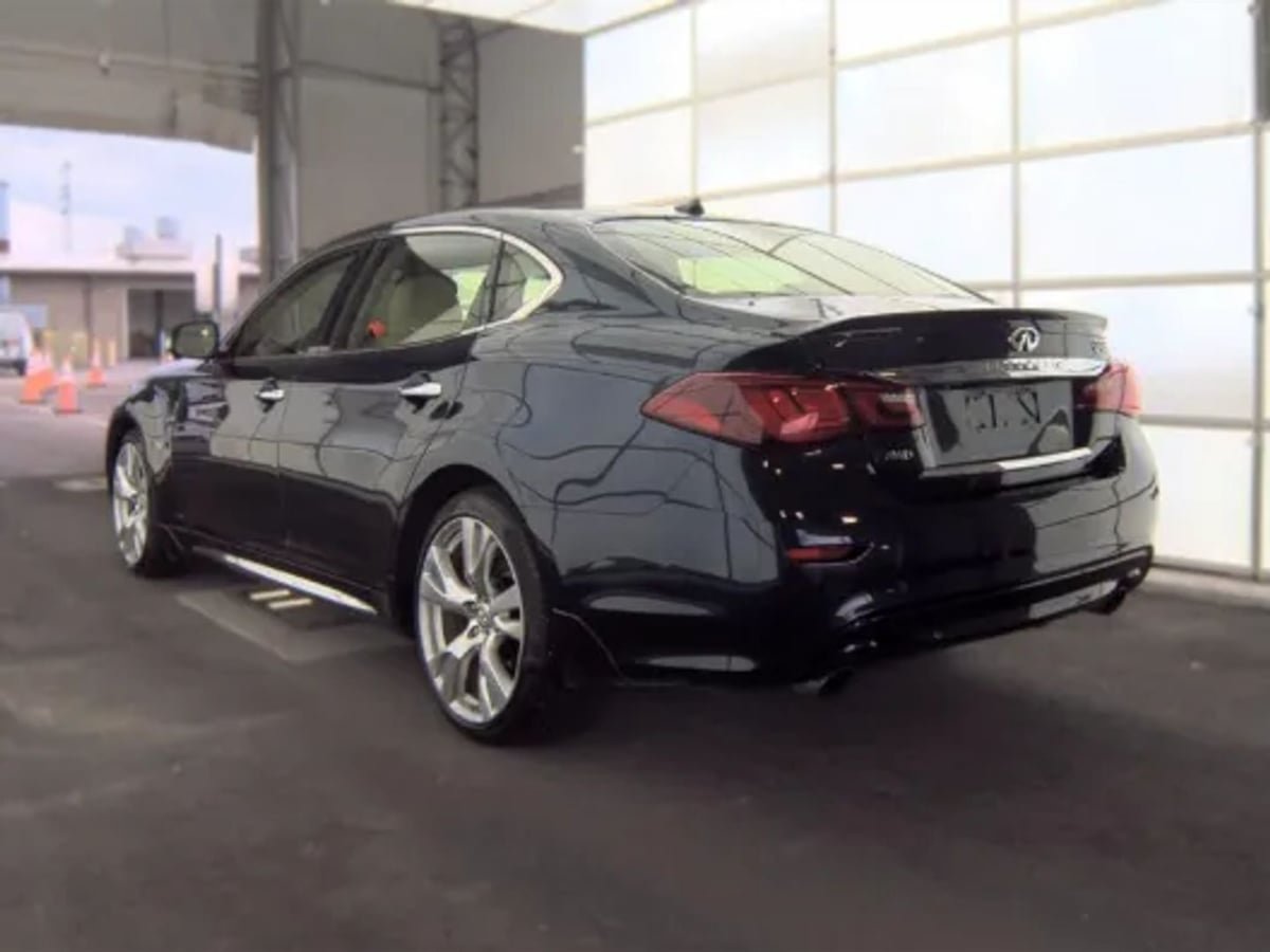Used 2016 INFINITI Q70 L 5.6 AWD/4WD image 6