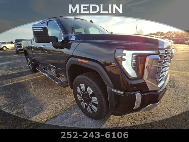 Used 2026 GMC Sierra 2500 Denali AWD/4WD image 1