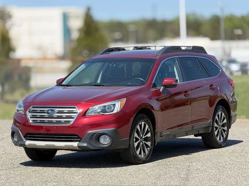 Used 2015 Subaru Outback 2.5i Limited image 6