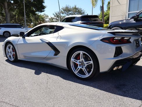 Used 2022 Chevrolet Corvette Stingray Coupe w/ 1LT image 6