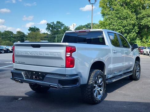 Used 2021 Chevrolet Silverado 1500 LT AWD/4WD image 5