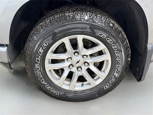 Used 2020 Chevrolet Silverado 1500 RST image 31