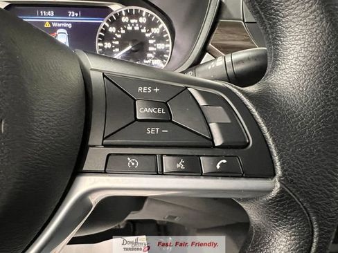 Used 2025 Nissan Altima 2.5 SV FWD image 49