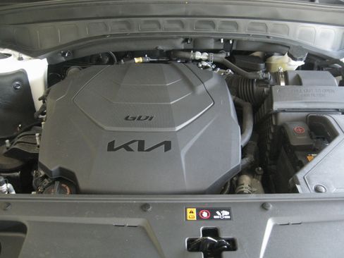 Certified 2022 Kia Telluride EX w/ EX Premium Package image 30