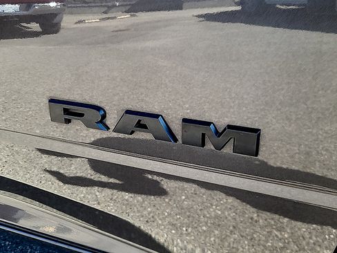 Used 2024 RAM 2500 Big Horn w/ Night Edition AWD/4WD image 28