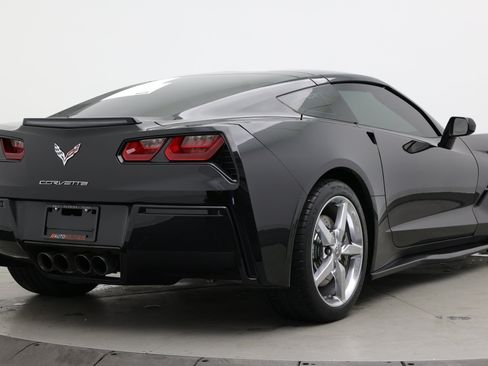 Used 2015 Chevrolet Corvette Stingray Coupe w/ Battery Protection Package RWD image 7