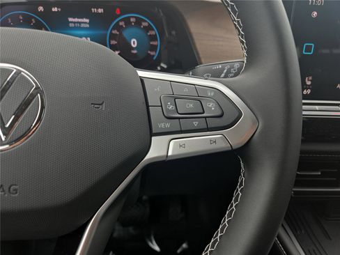 New 2026 Volkswagen Atlas SE image 17