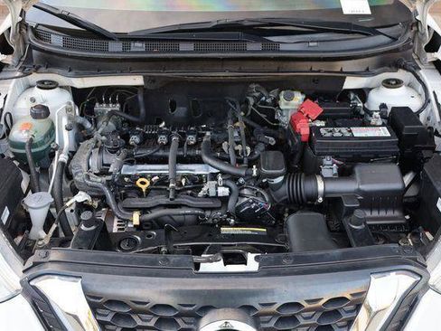 Used 2019 Nissan Kicks SV FWD image 10