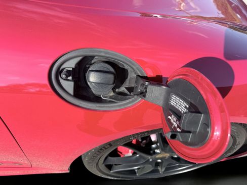 Used 2015 Porsche Cayman GTS image 40