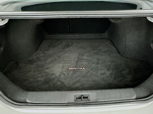 Used 2024 Nissan Sentra SV image 31