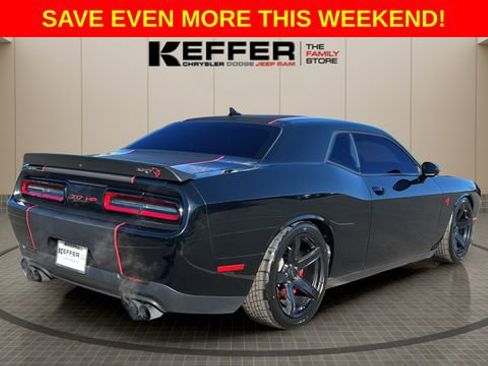 Used 2019 Dodge Challenger SRT Hellcat image 5
