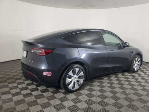 Used 2024 Tesla Model Y Long Range image 4