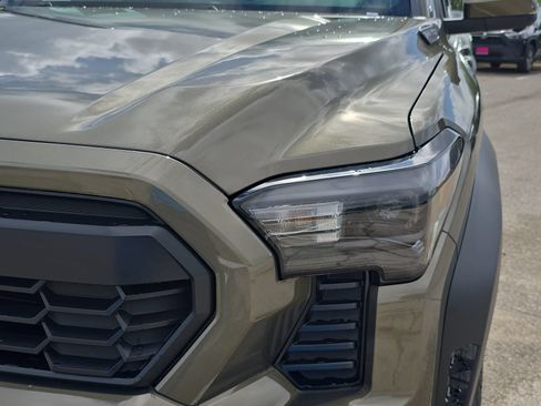 New 2026 Toyota Tacoma TRD Off-Road AWD/4WD image 27