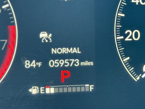 Used 2025 Honda Pilot Touring image 20