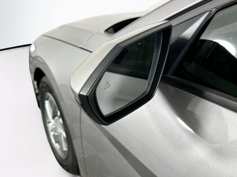 Used 2024 Hyundai Elantra SE image 16