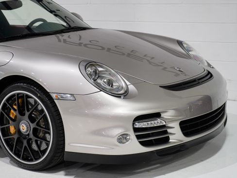 Used 2013 Porsche 911 Turbo S AWD/4WD image 22