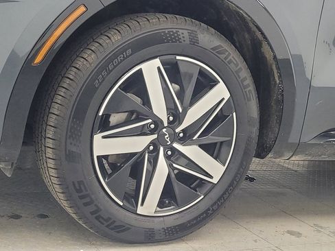 Used 2022 Kia Sorento S image 31