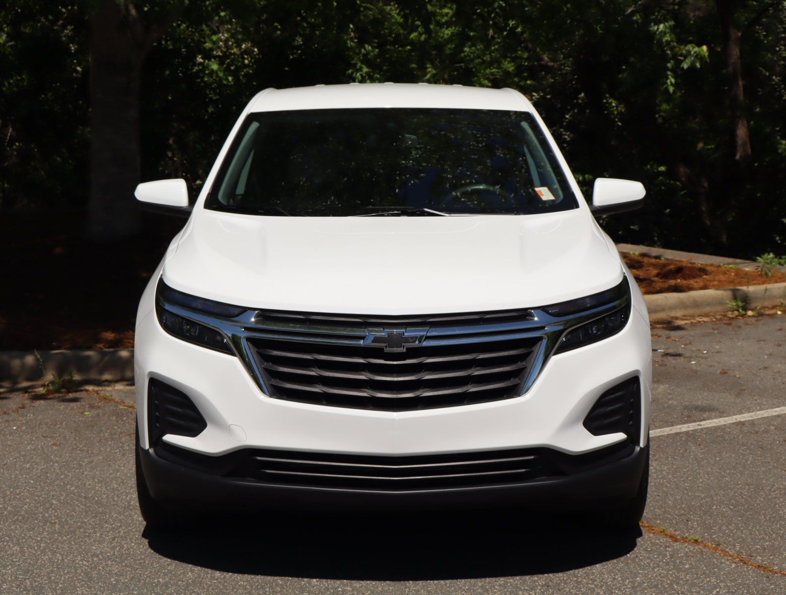 Used 2024 Chevrolet Equinox LS FWD image 3