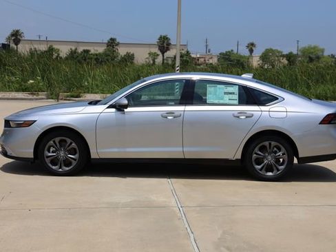 New 2026 Honda Accord EX-L image 5