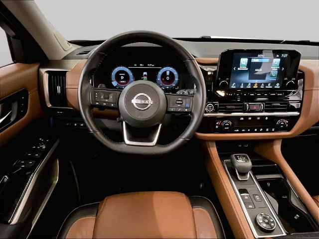Used 2023 Nissan Pathfinder Platinum w/ Cargo Package AWD/4WD image 5