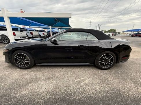 Used 2022 Ford Mustang Premium image 7