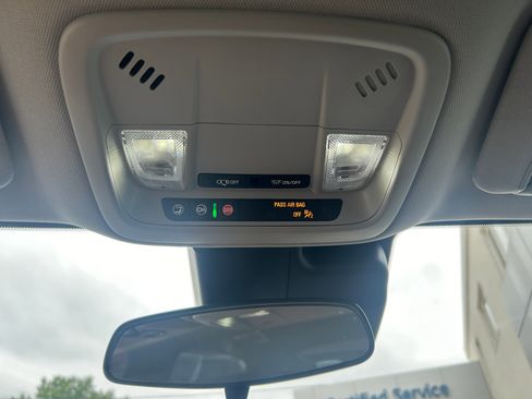 Used 2024 Chevrolet Malibu LT image 26