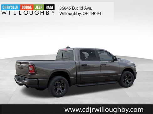 New 2026 RAM 1500 Express AWD/4WD image 4