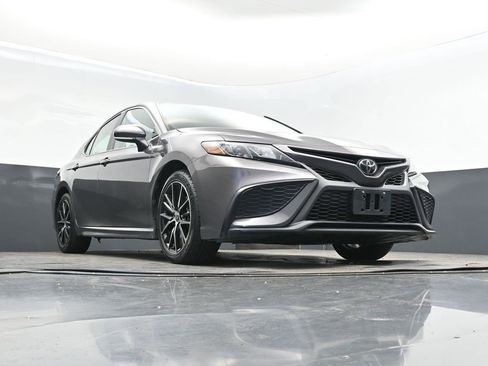 Used 2023 Toyota Camry SE image 45