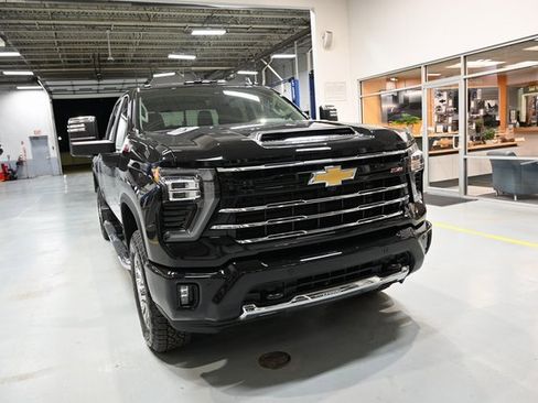 New 2026 Chevrolet Silverado 2500 LT w/ Z71 Chrome Sport Edition image 3