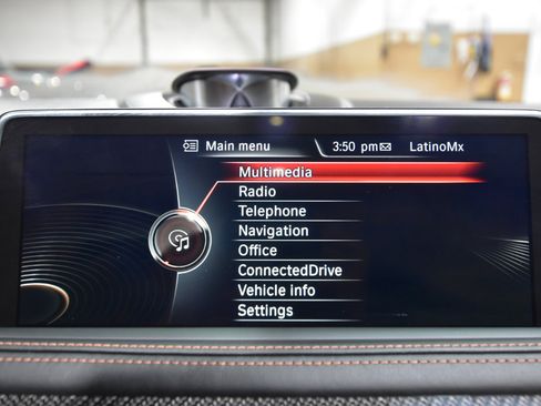 Used 2016 BMW X5 M image 33