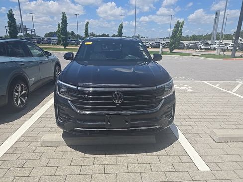 Certified 2024 Volkswagen Atlas Cross Sport SEL Premium R-Line AWD/4WD image 2