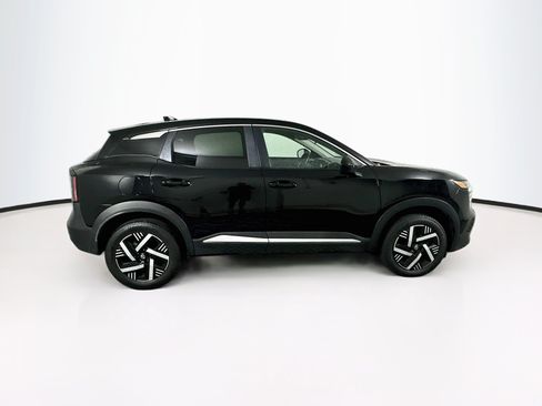 Used 2025 Nissan Kicks SV FWD image 10