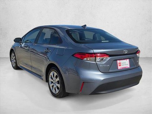 Certified 2025 Toyota Corolla LE image 8